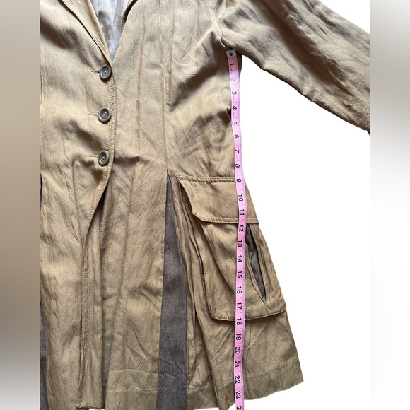 CAbi Lightweight Trench Tan Size Medium - Picture 9 of 11